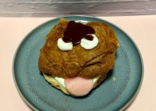 Fastelavnsbolle med hindbær